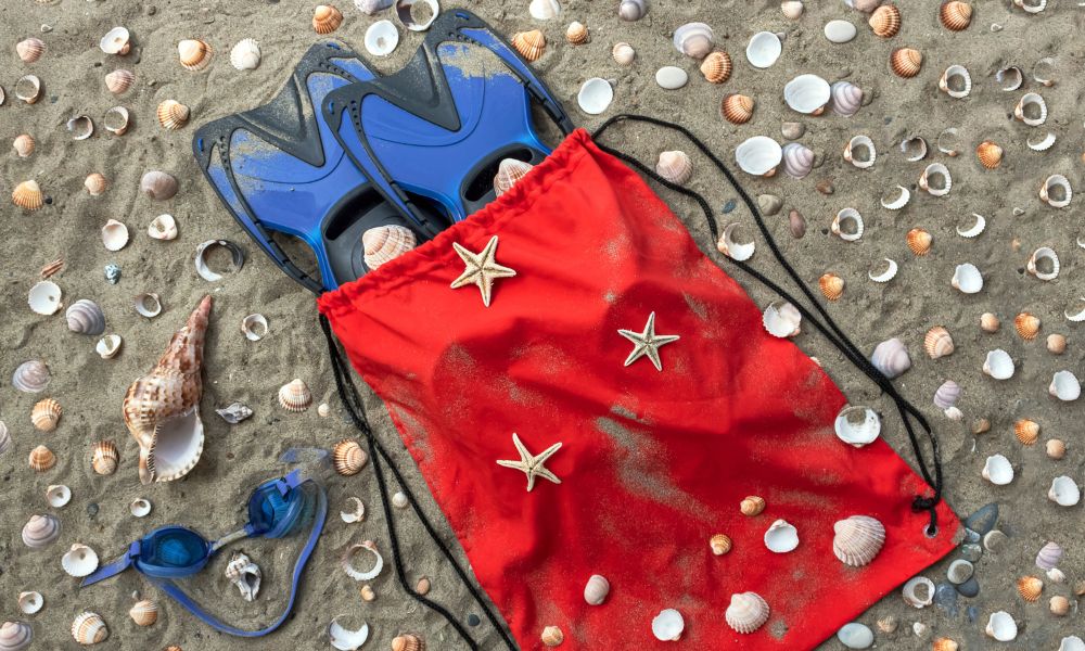 6 Ways a Swimming Team Can Use Drawstring Bags